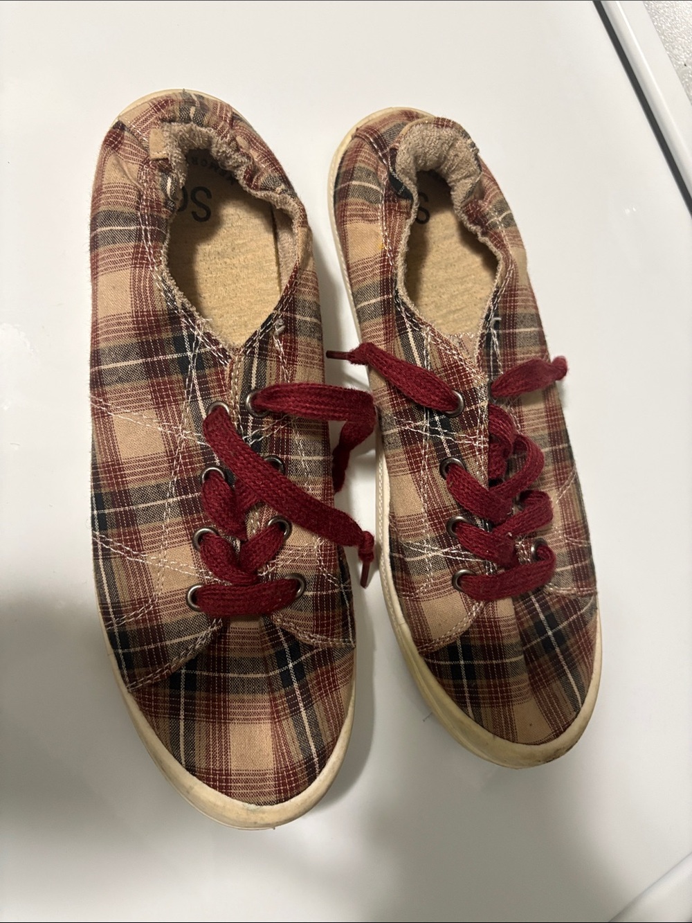 Plaid Canvas Woman Sneakers with Burgundy Laces